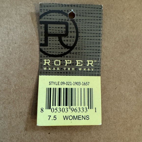 Women’s Lively Western Ariat Boots - Picture 7 of 9